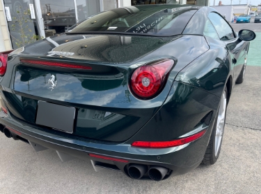 高級輸入車のフェラーリ