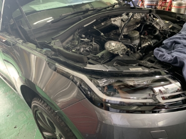 ランドローバーの点検